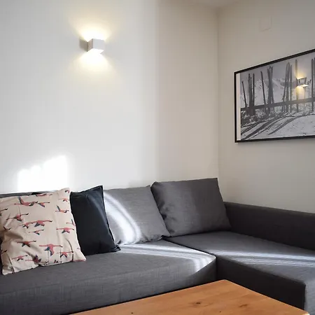 Cove, Con Jardin, Admite Mascotas Apartament *